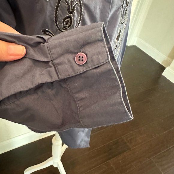 COLLECTIONS Western Vibe Embroidered Shirt - Large - Picture 6 of 10